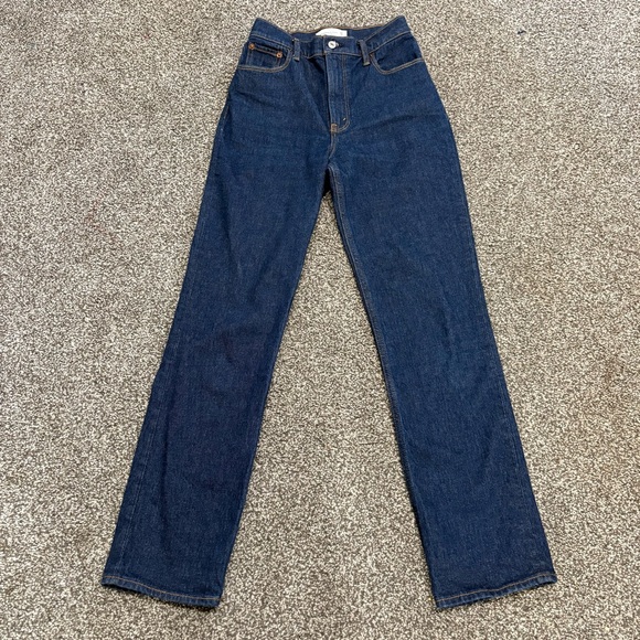 Abercrombie & Fitch Denim - Abercrombie Ultra High Rise 90s Straight Jean